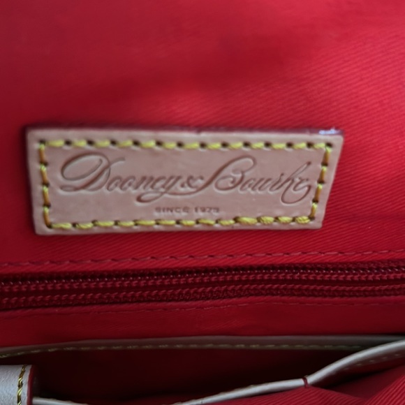 Dooney & Bourke black patent bag and small case - Picture 6 of 9